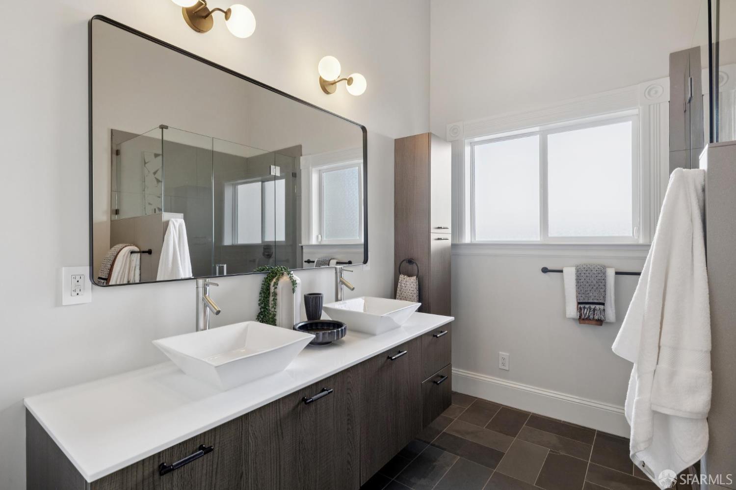 1506 Golden Gate Avenue