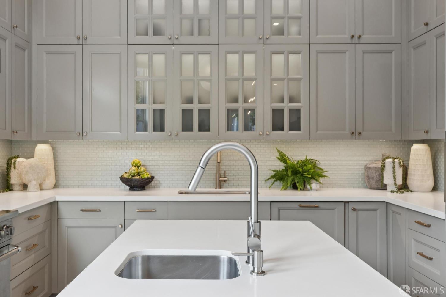 1506 Golden Gate Avenue