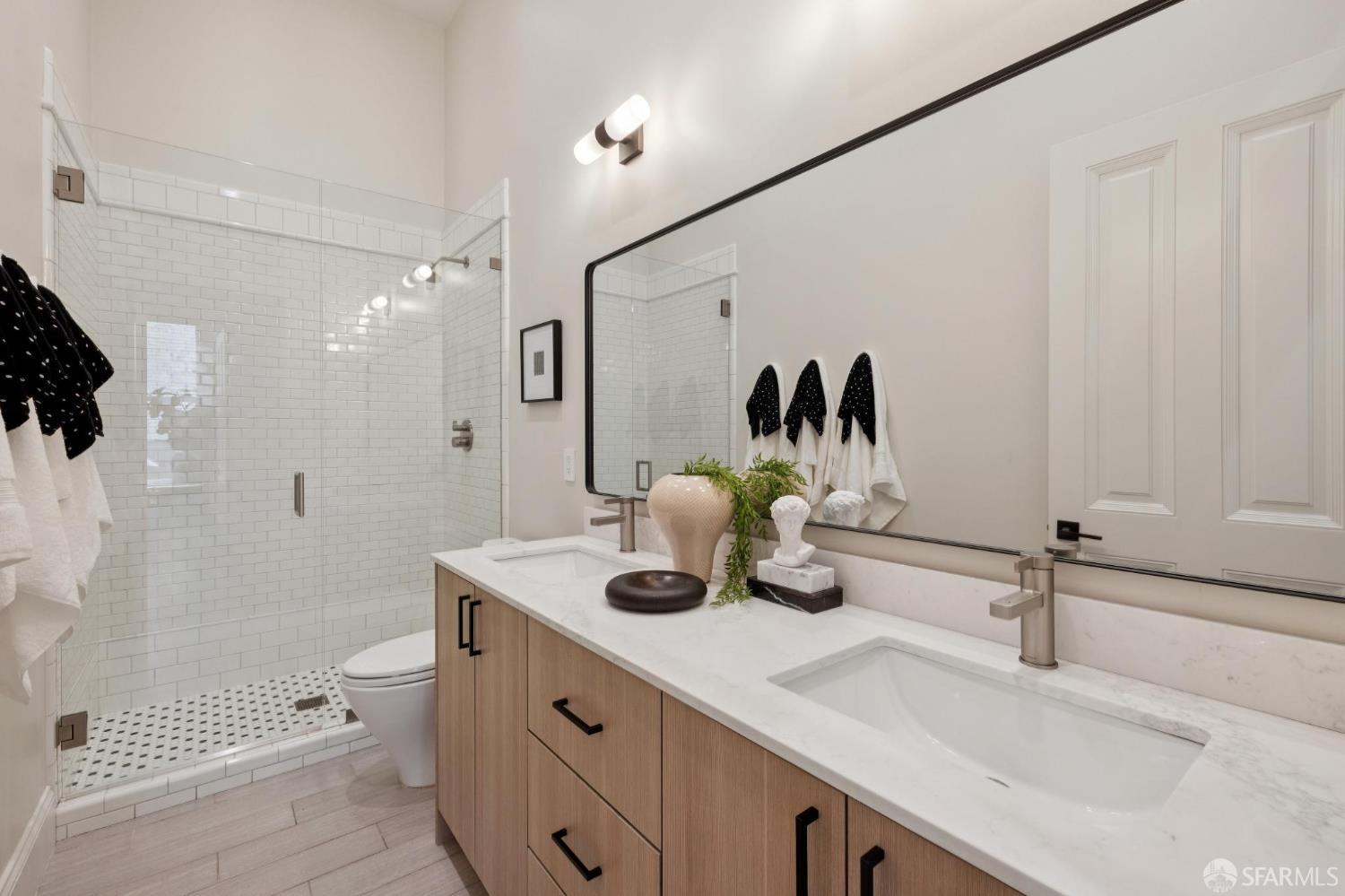 1506 Golden Gate Avenue