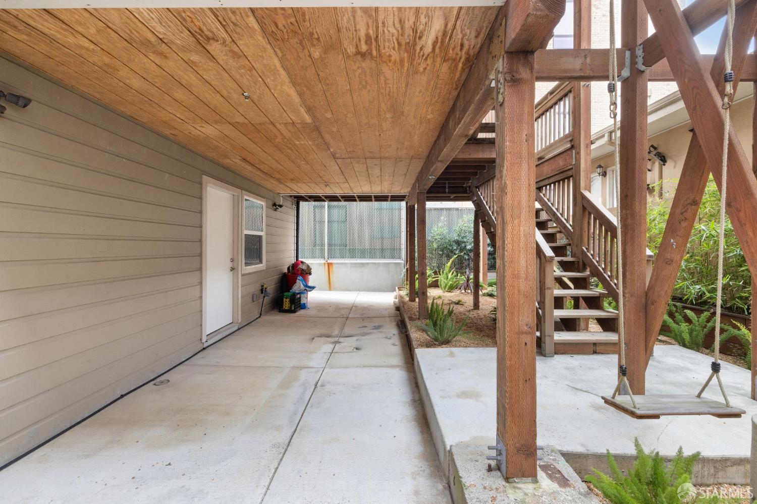 1506 Golden Gate Avenue