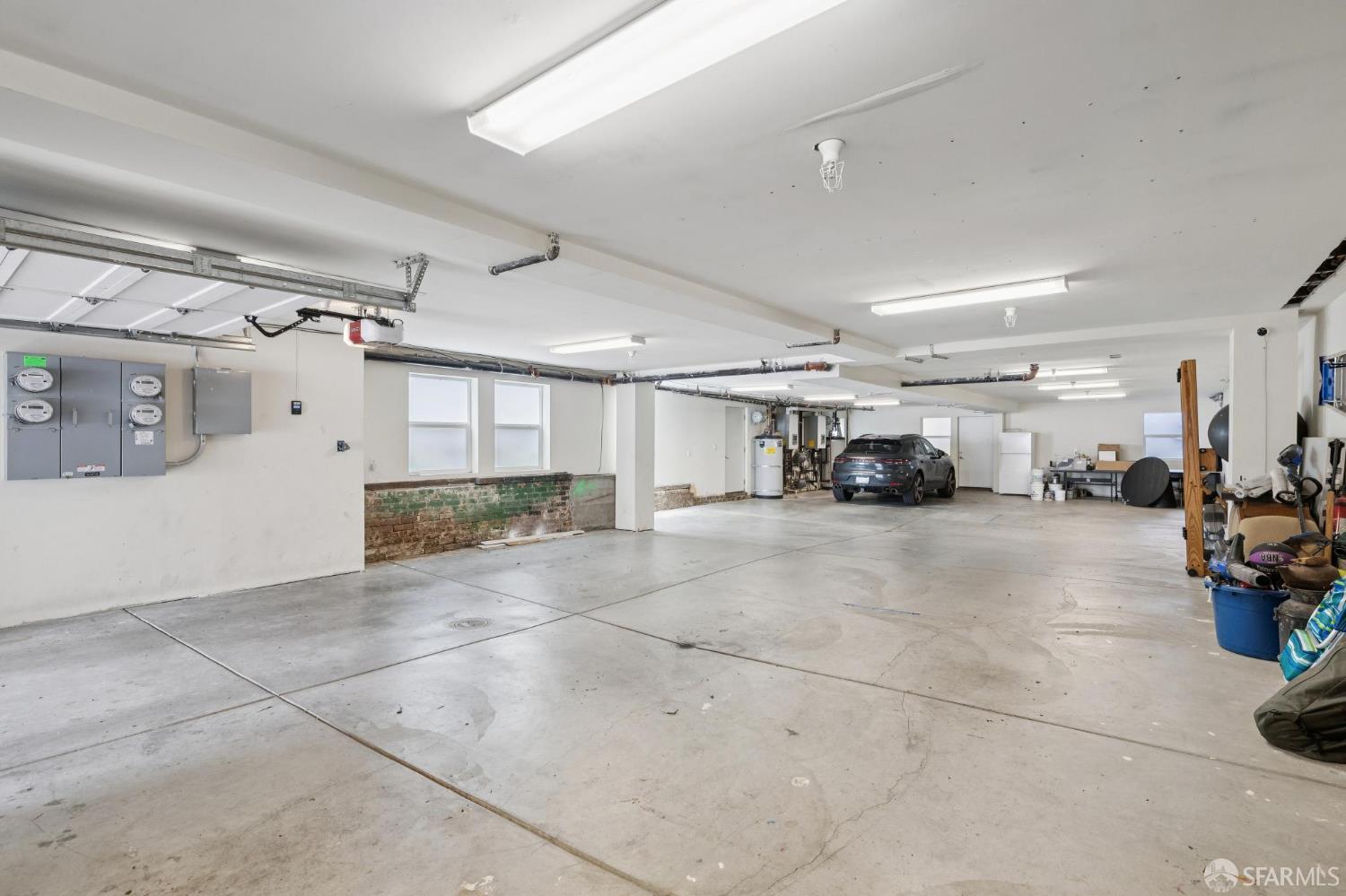 1506 Golden Gate Avenue