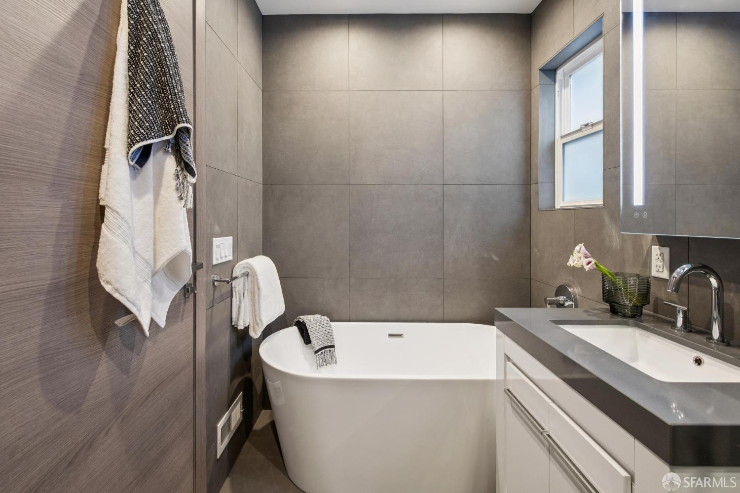 456 Kansas Street # 1