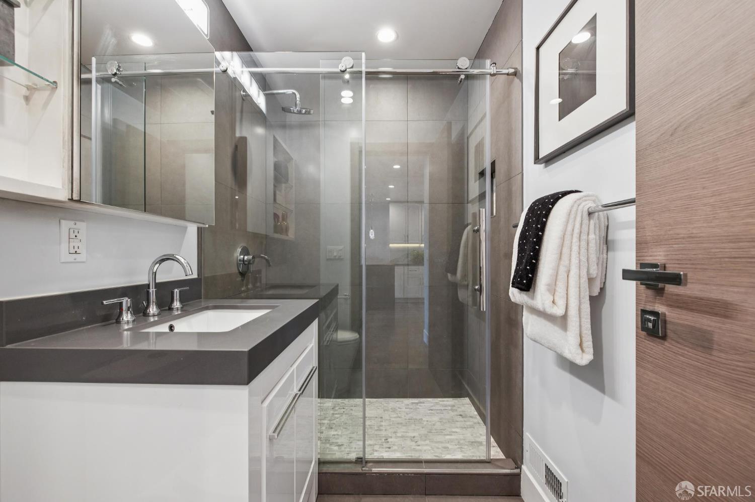 456 Kansas Street # 1