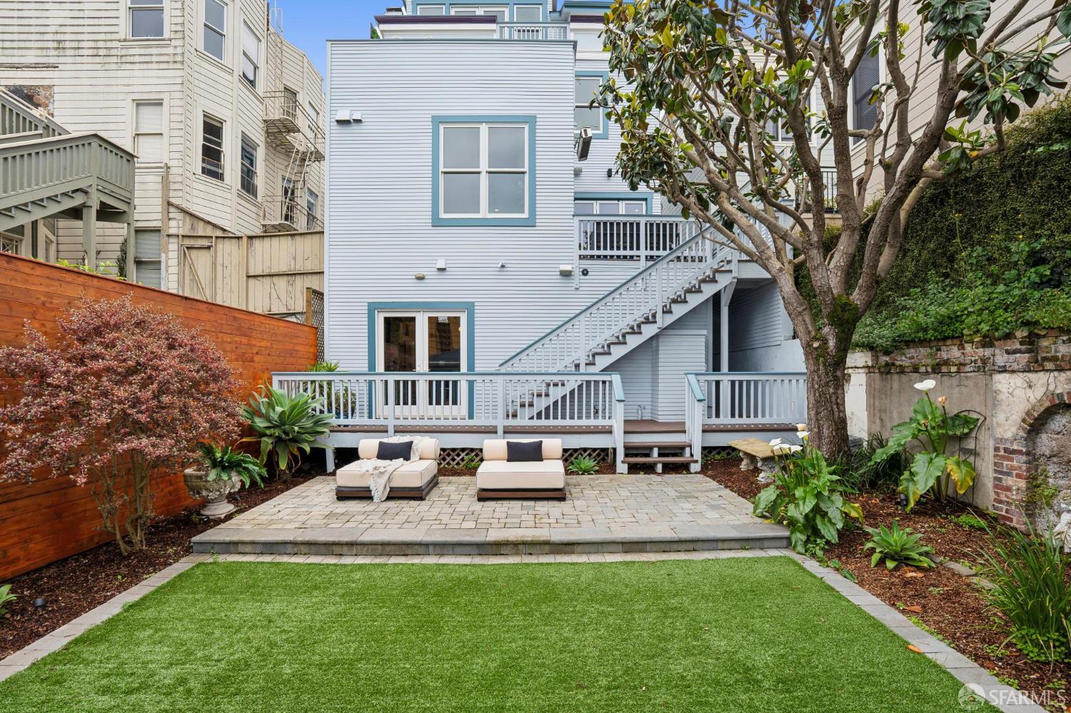 924 Grove Street