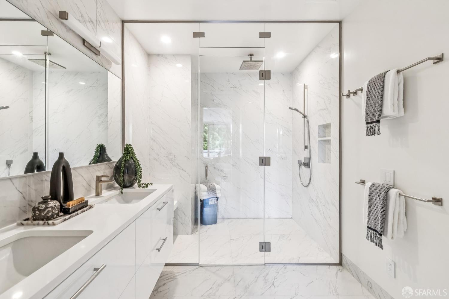 2160 Hayes Street # 2