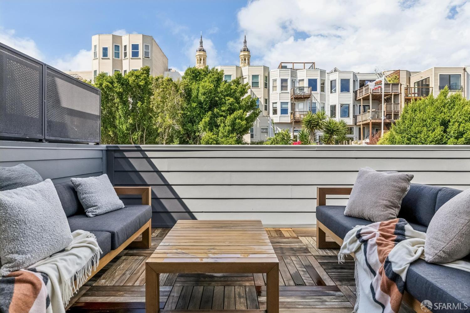 2160 Hayes Street # 2