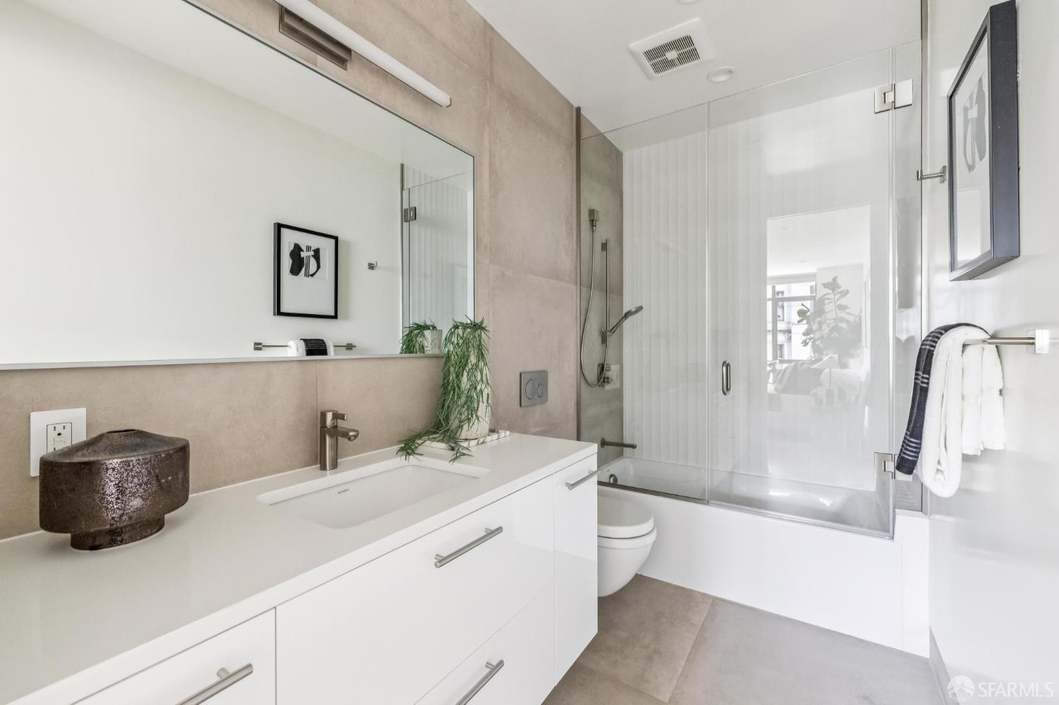 2160 Hayes Street # 2