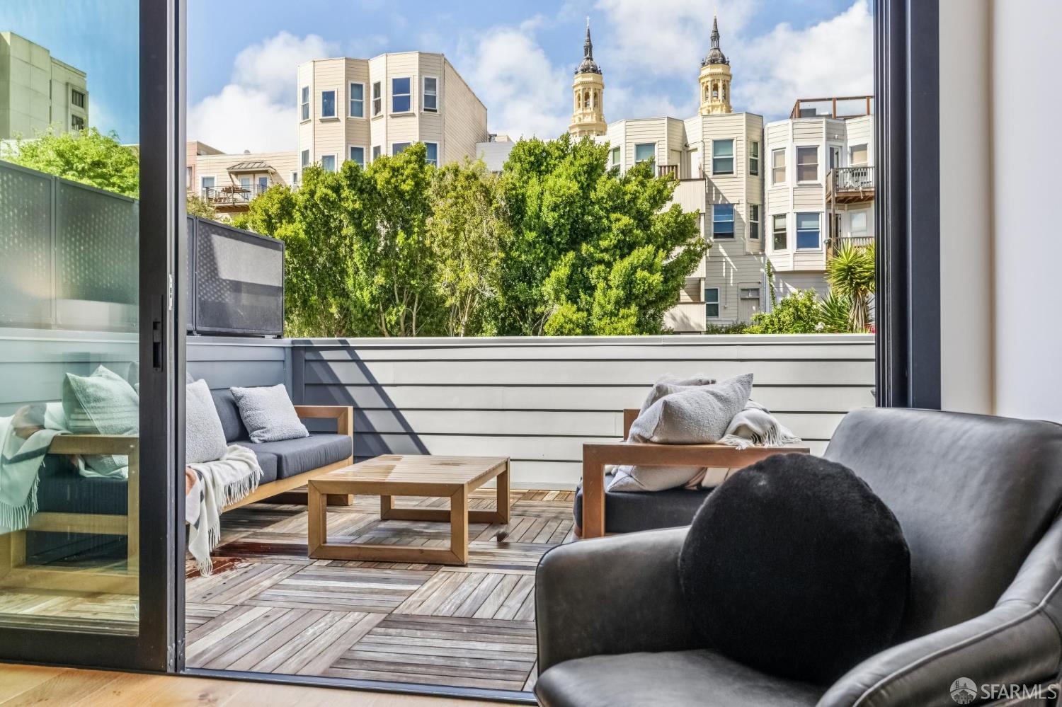 2160 Hayes Street # 2