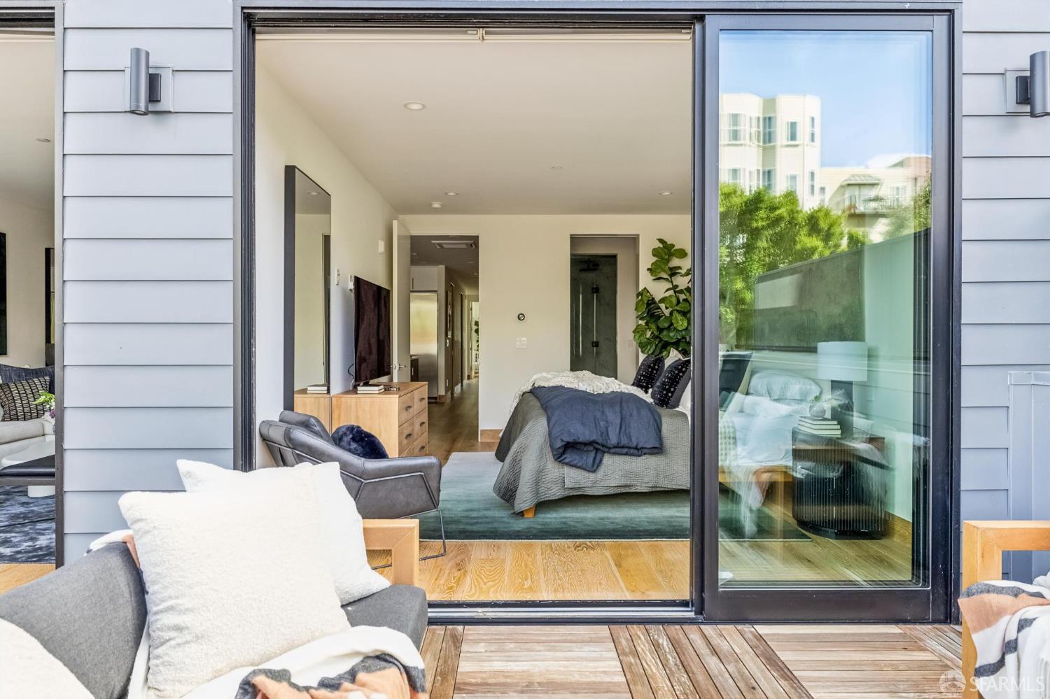 2160 Hayes Street # 2