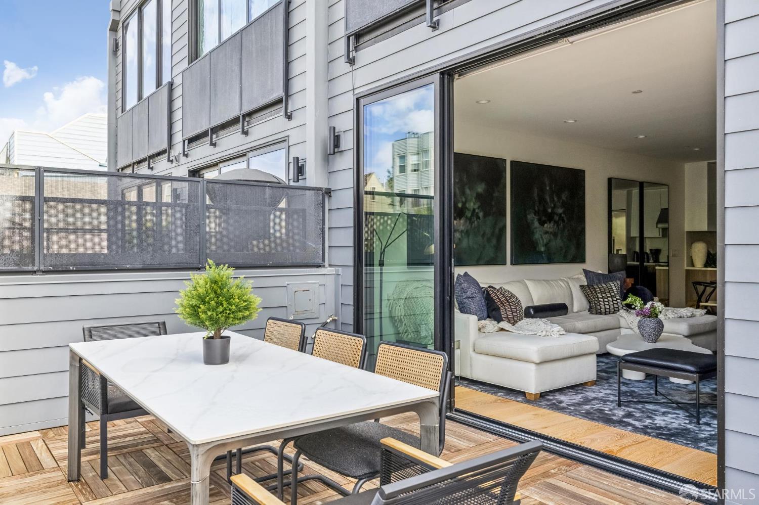 2160 Hayes Street # 2