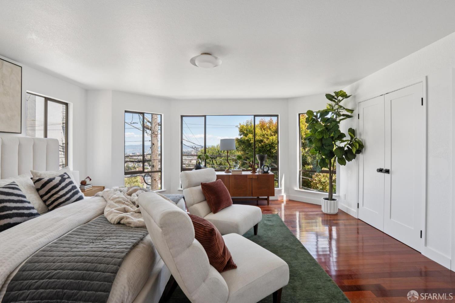 700 Grand View Avenue