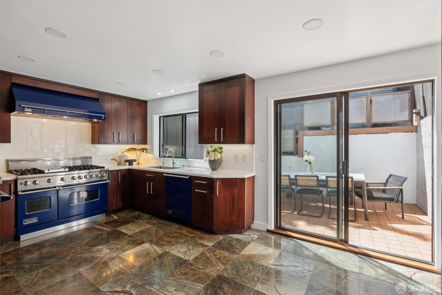 700 Grand View Avenue