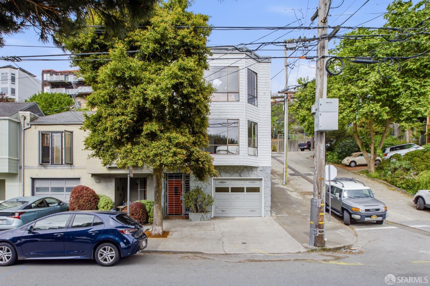 700 Grand View Avenue