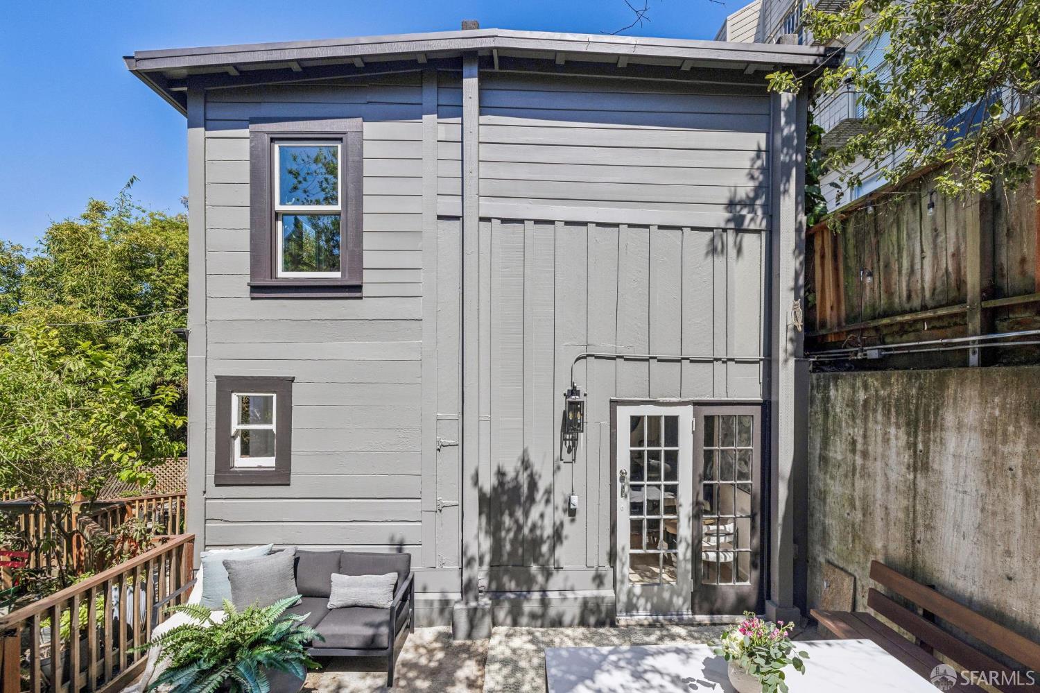 955 Grove Street # 3