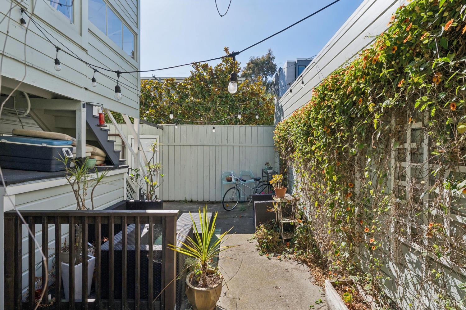 1882 Mcallister Street