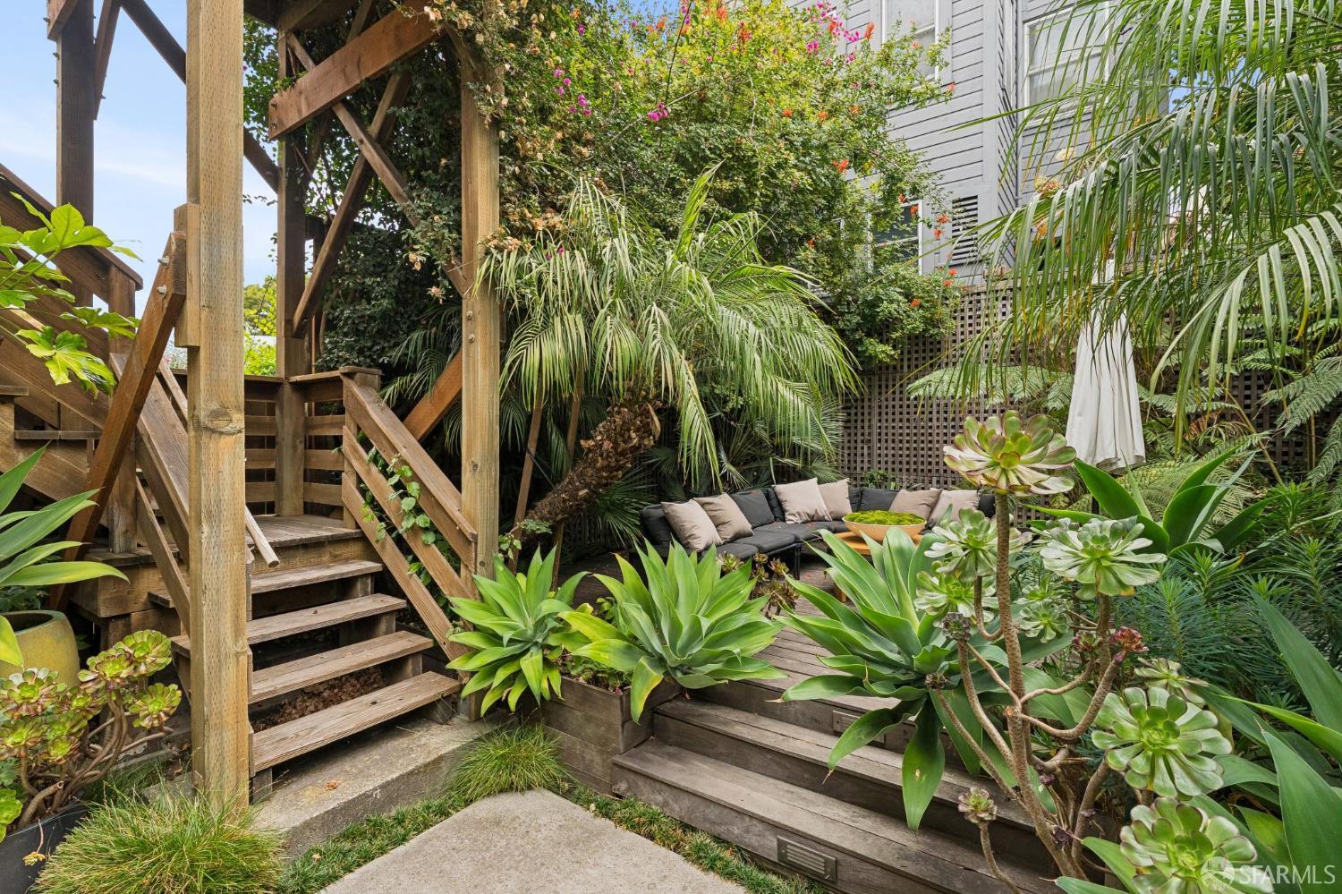 557 Dolores Street