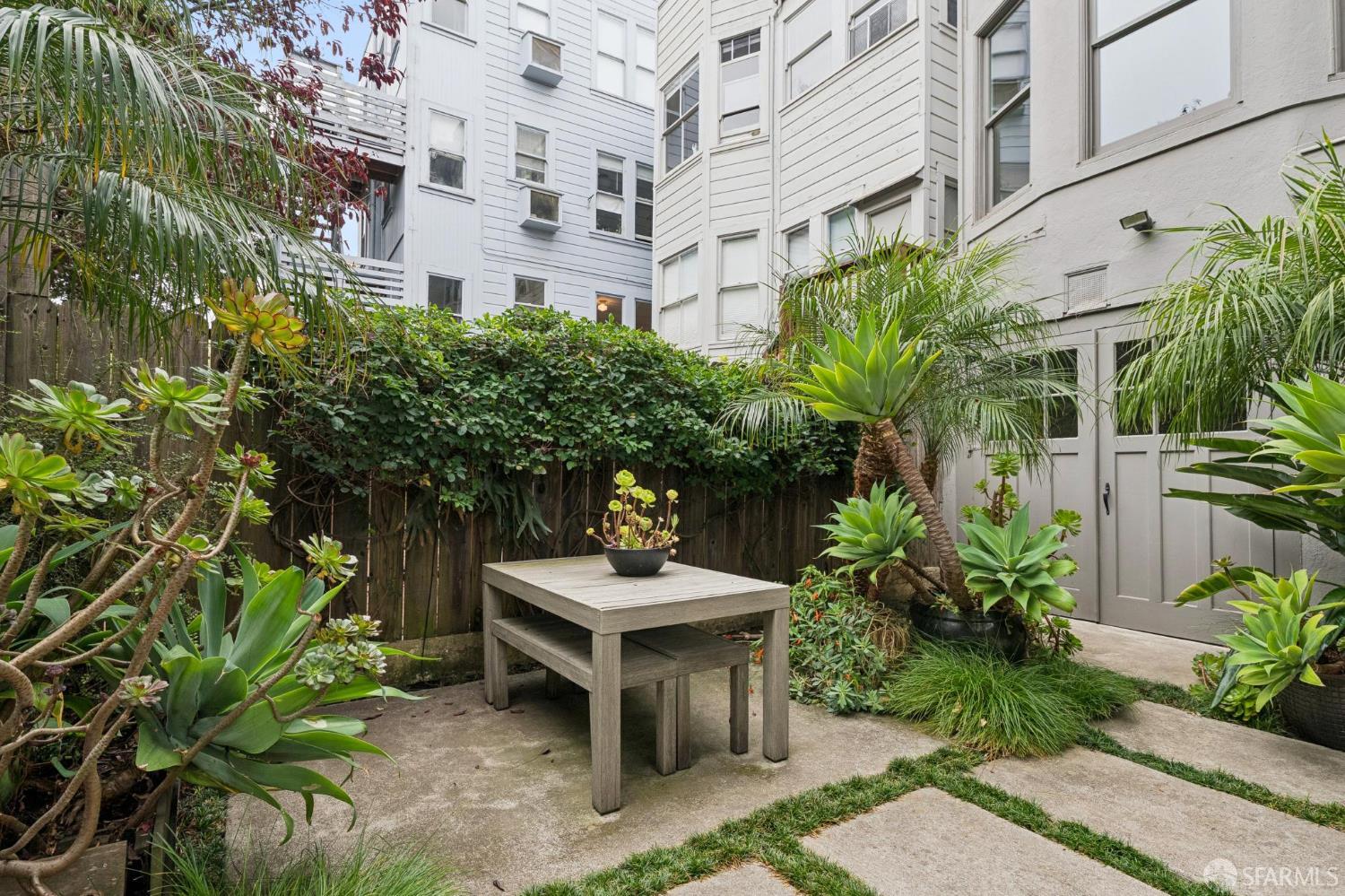 557 Dolores Street