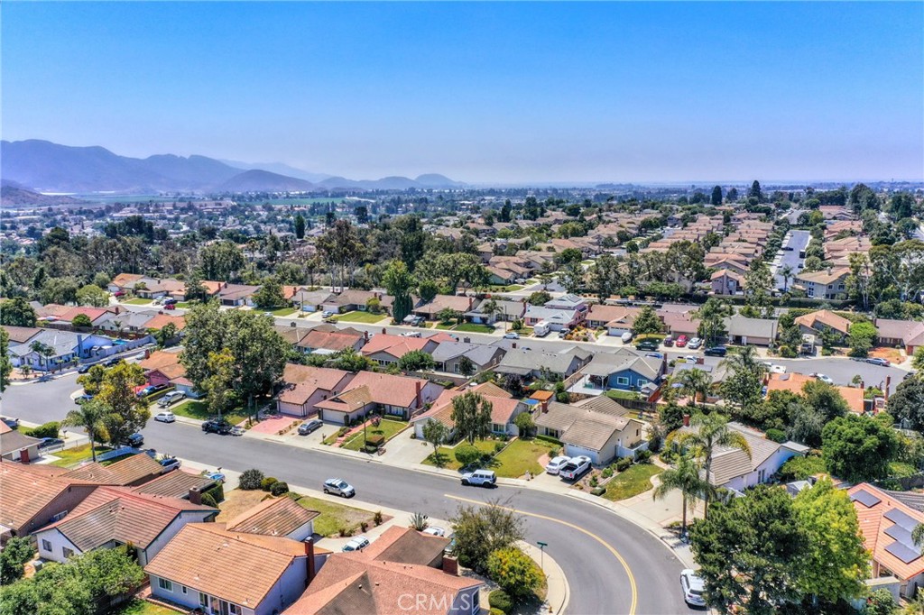 5310 Willow View Drive