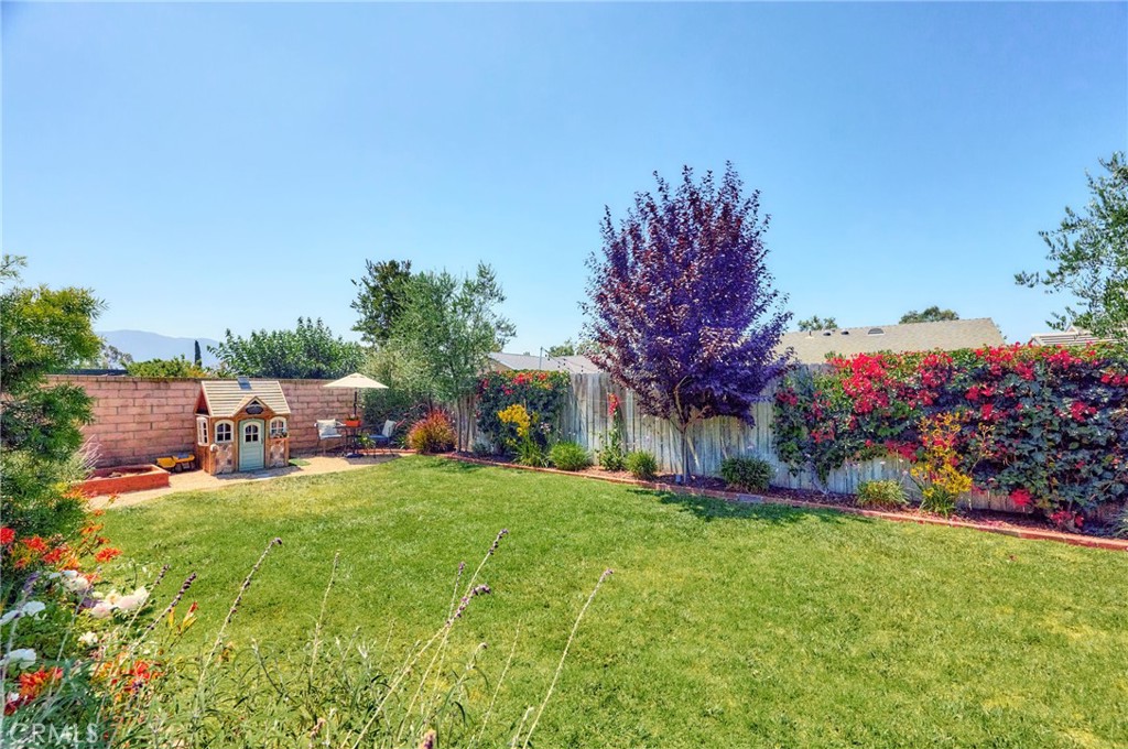 5310 Willow View Drive