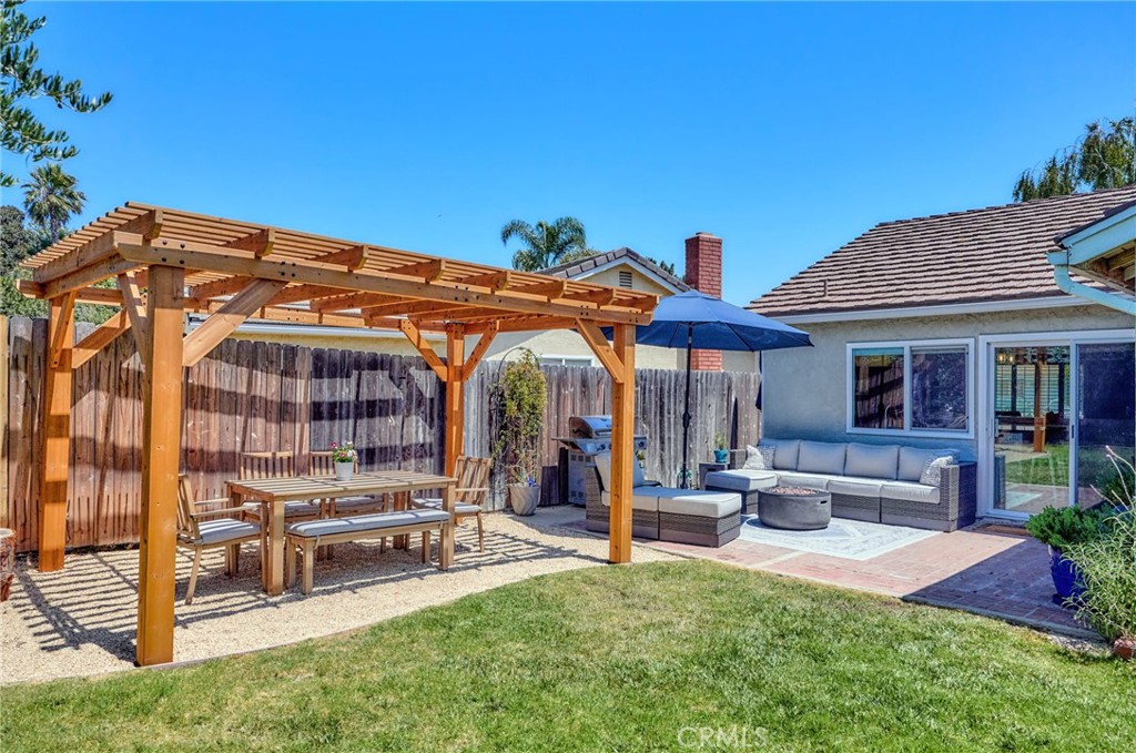 5310 Willow View Drive