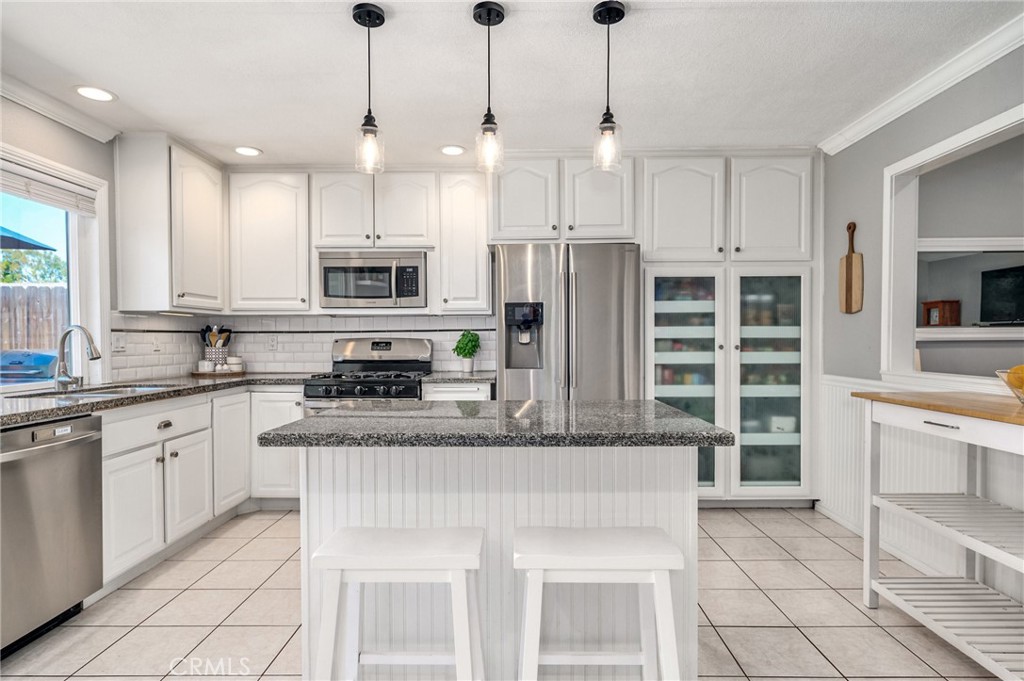 5310 Willow View Drive