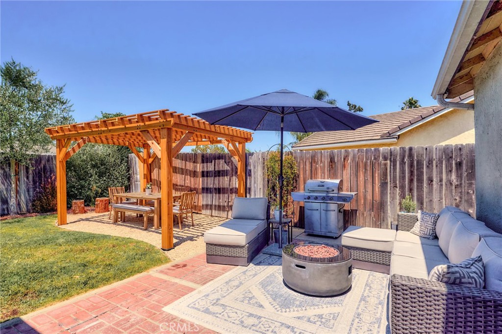 5310 Willow View Drive