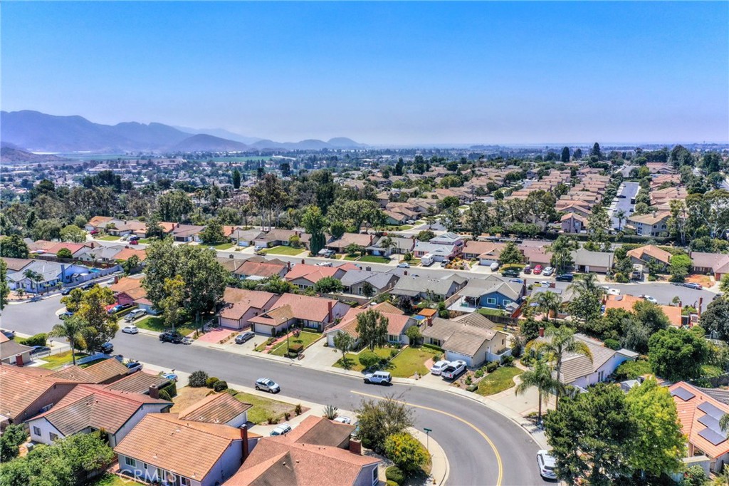 5310 Willow View Drive