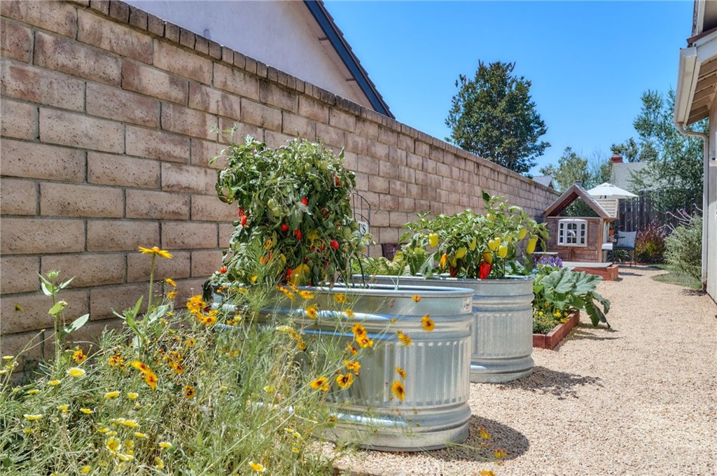 5310 Willow View Drive