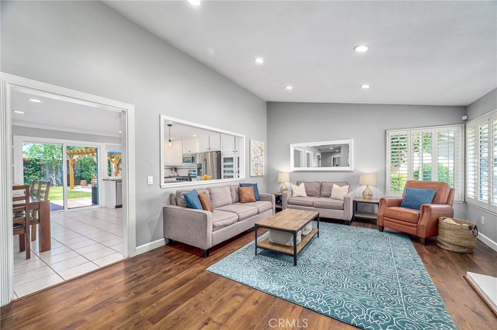 5310 Willow View Drive