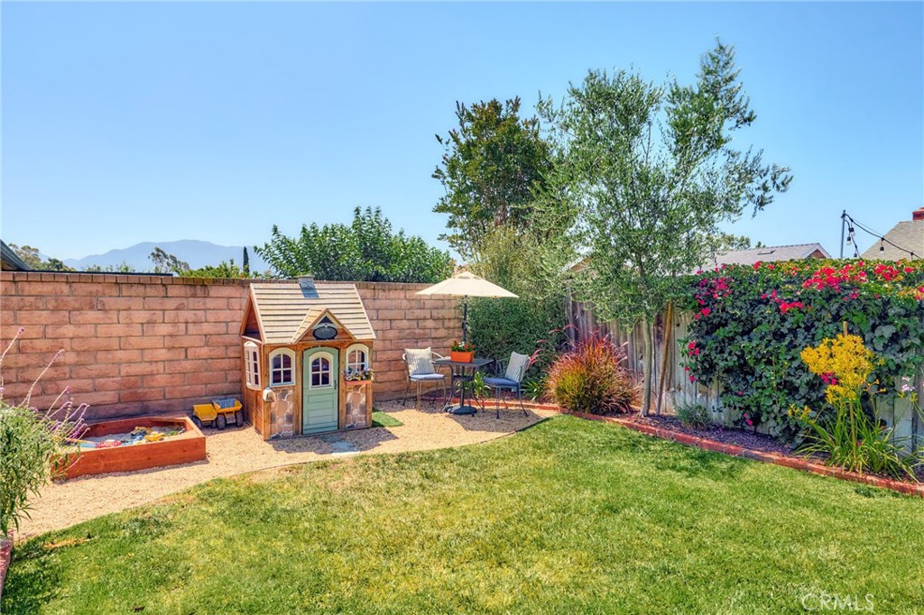 5310 Willow View Drive