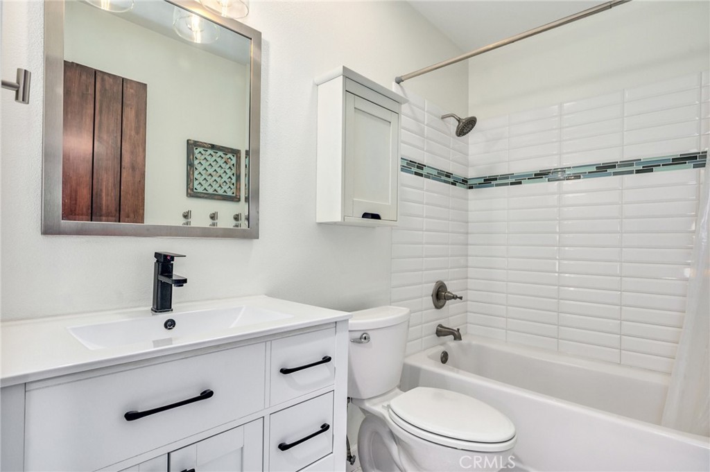 5310 Willow View Drive