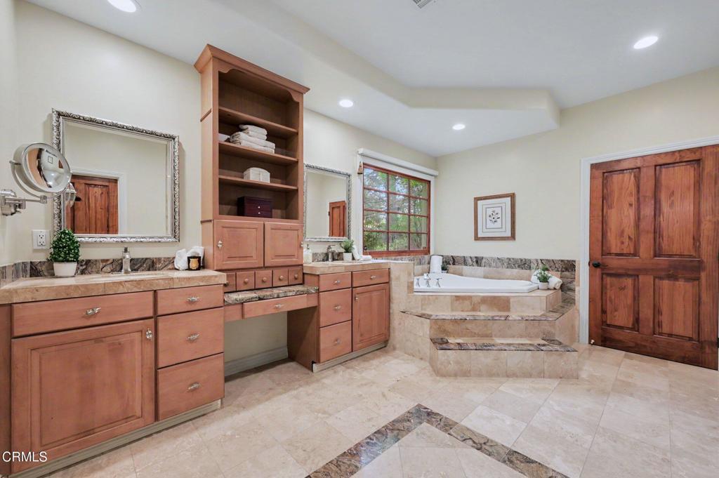 3186 Calle De Debesa