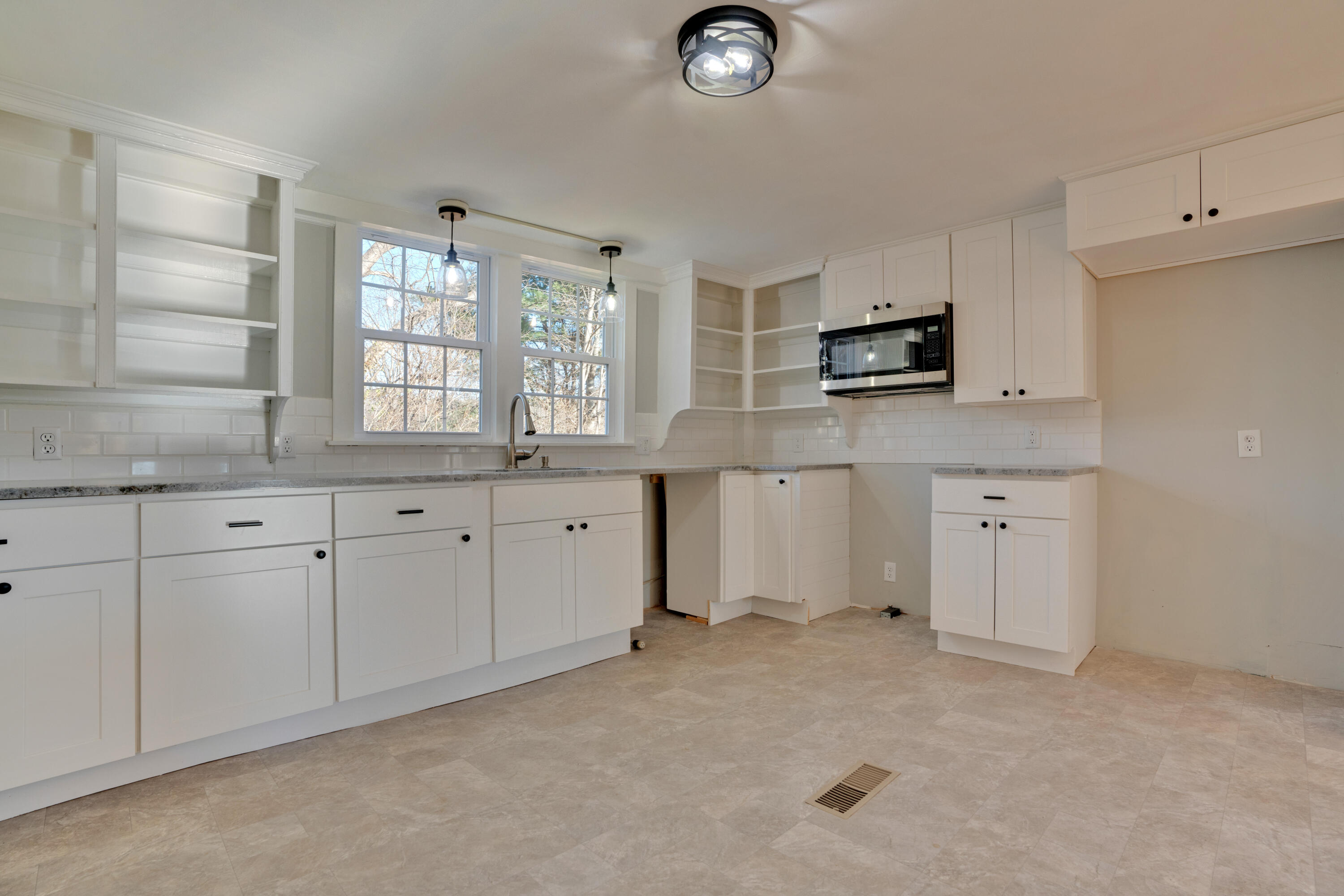 45 Raymond Hill Road