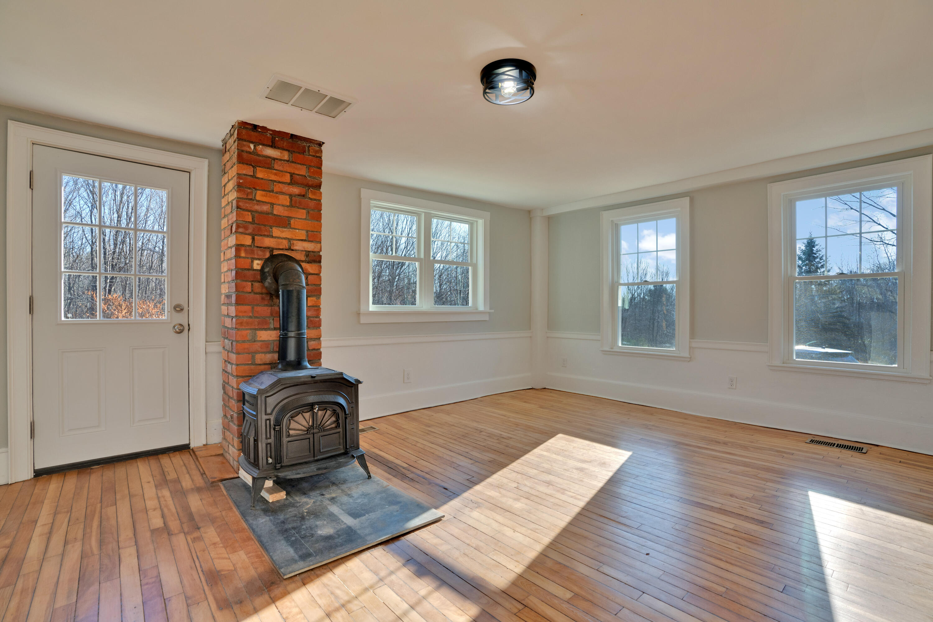 45 Raymond Hill Road