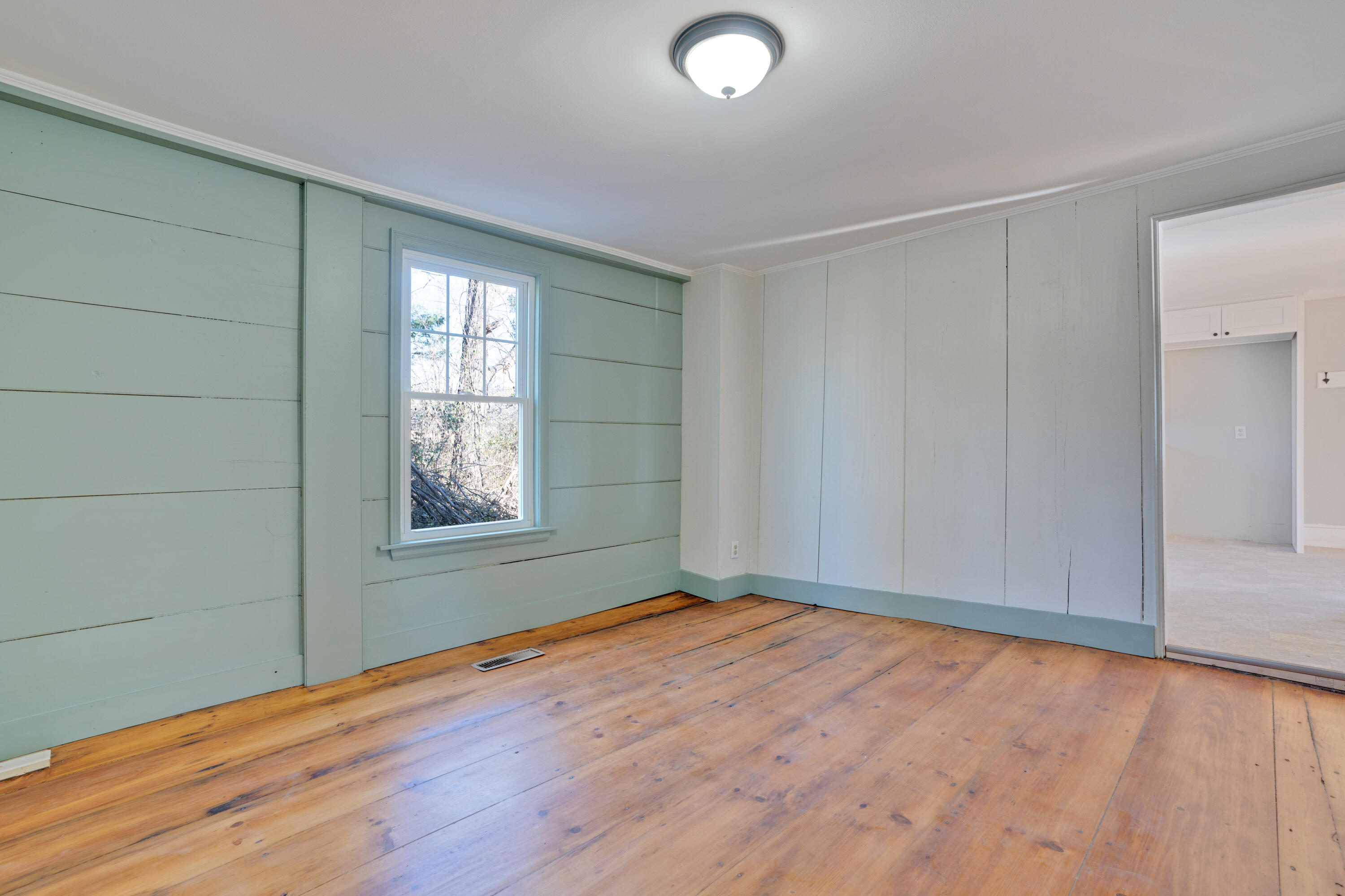 45 Raymond Hill Road