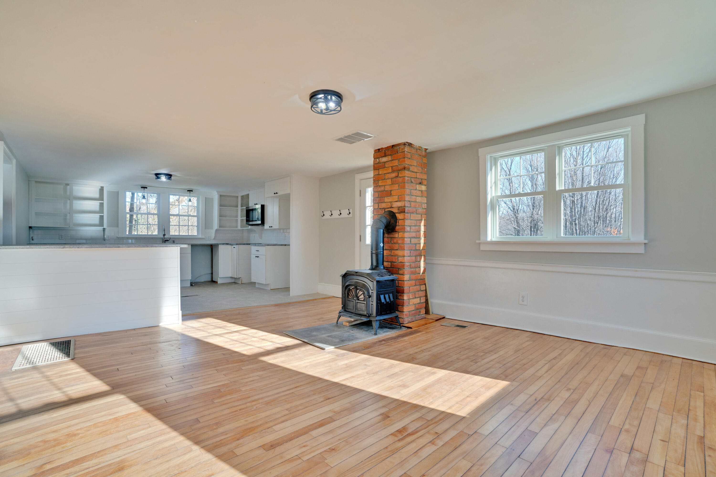 45 Raymond Hill Road