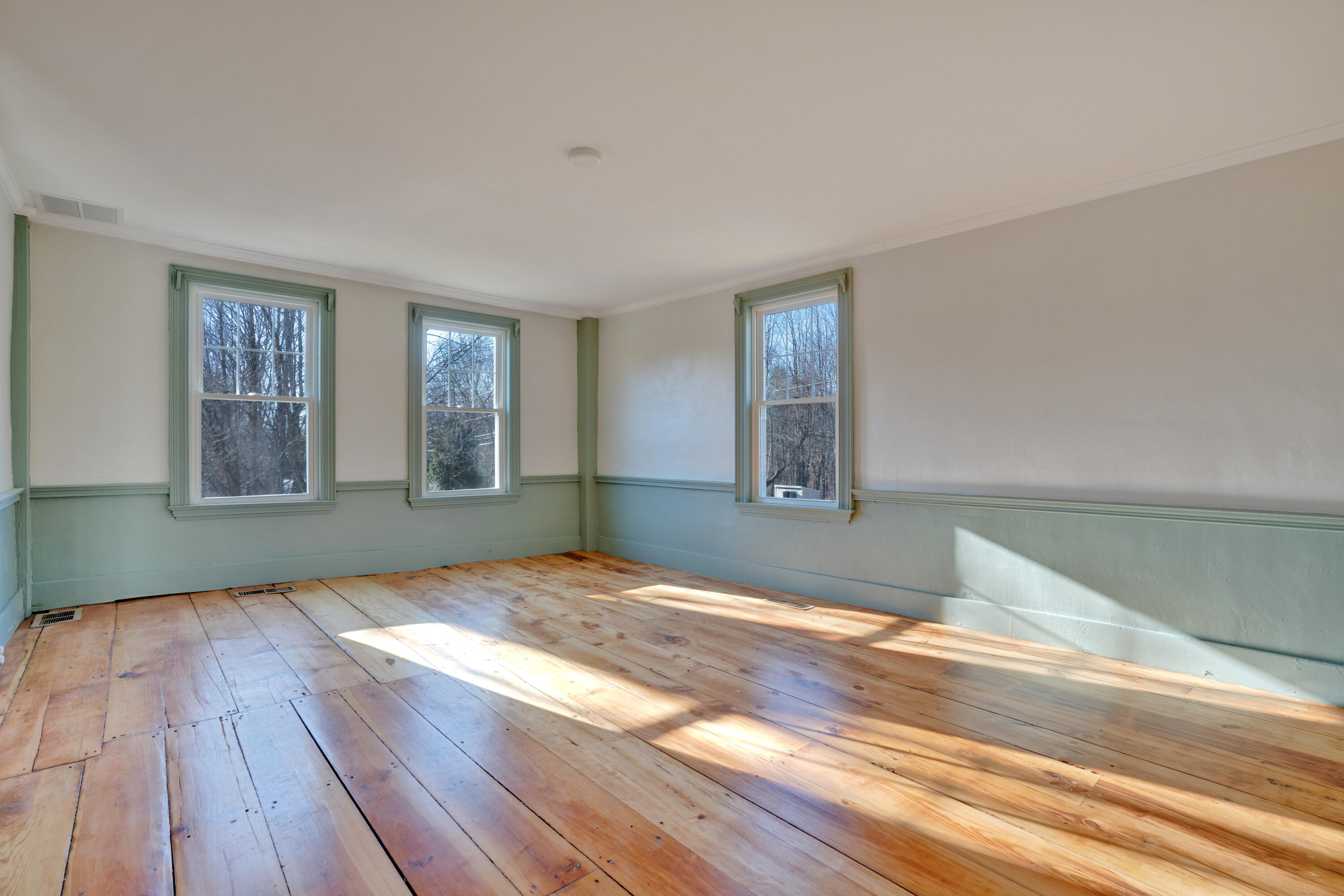 45 Raymond Hill Road