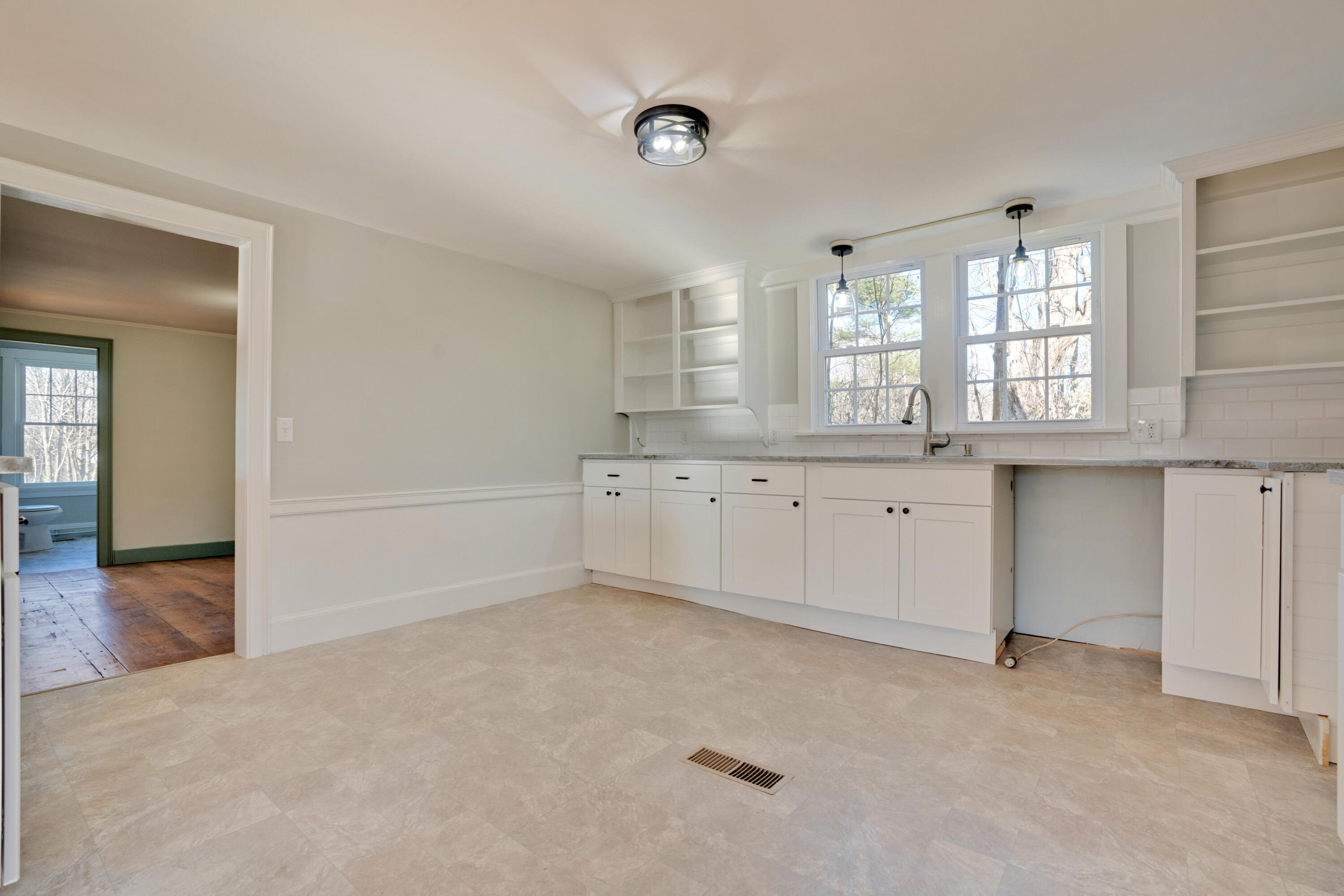 45 Raymond Hill Road