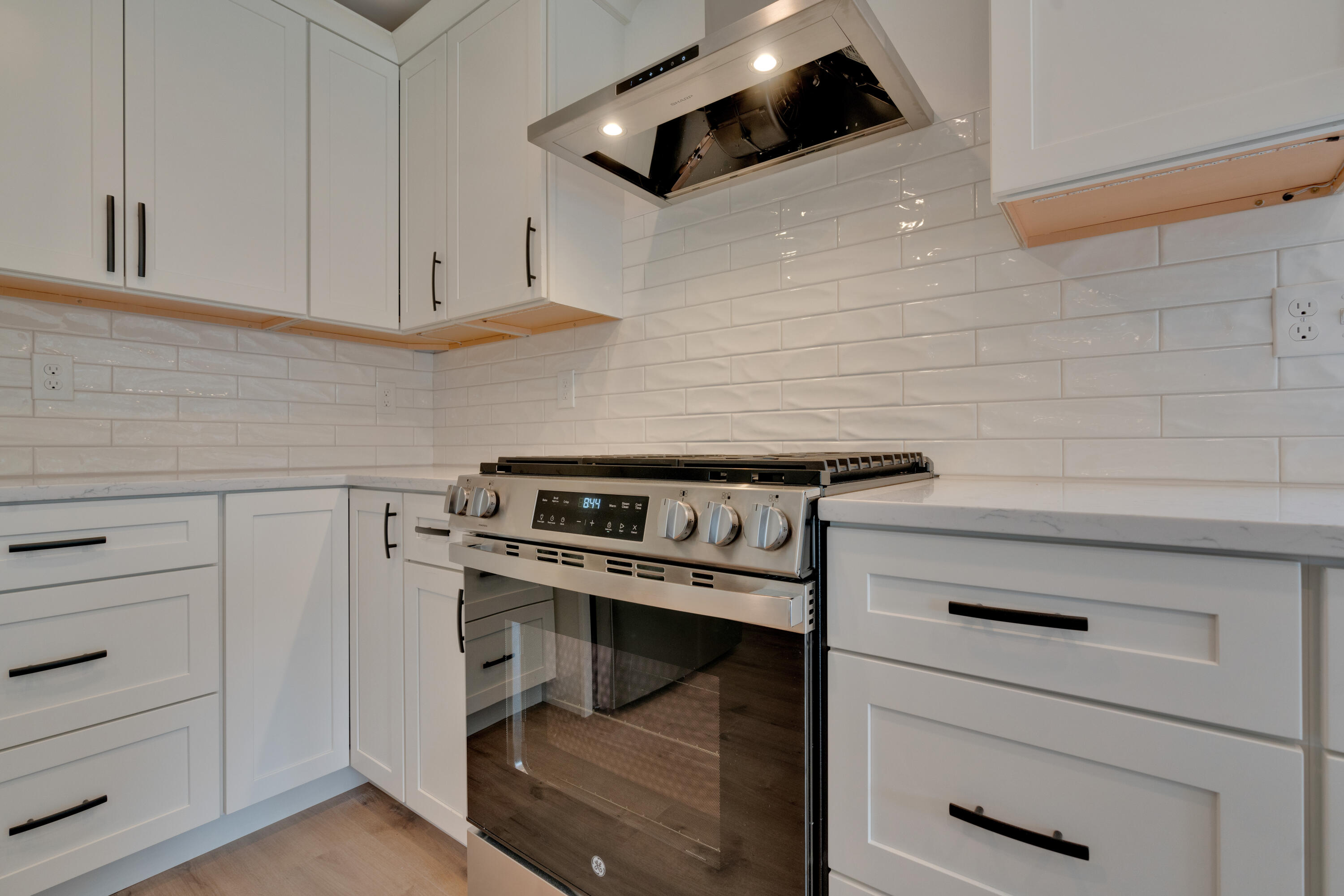 22 Maysens Way