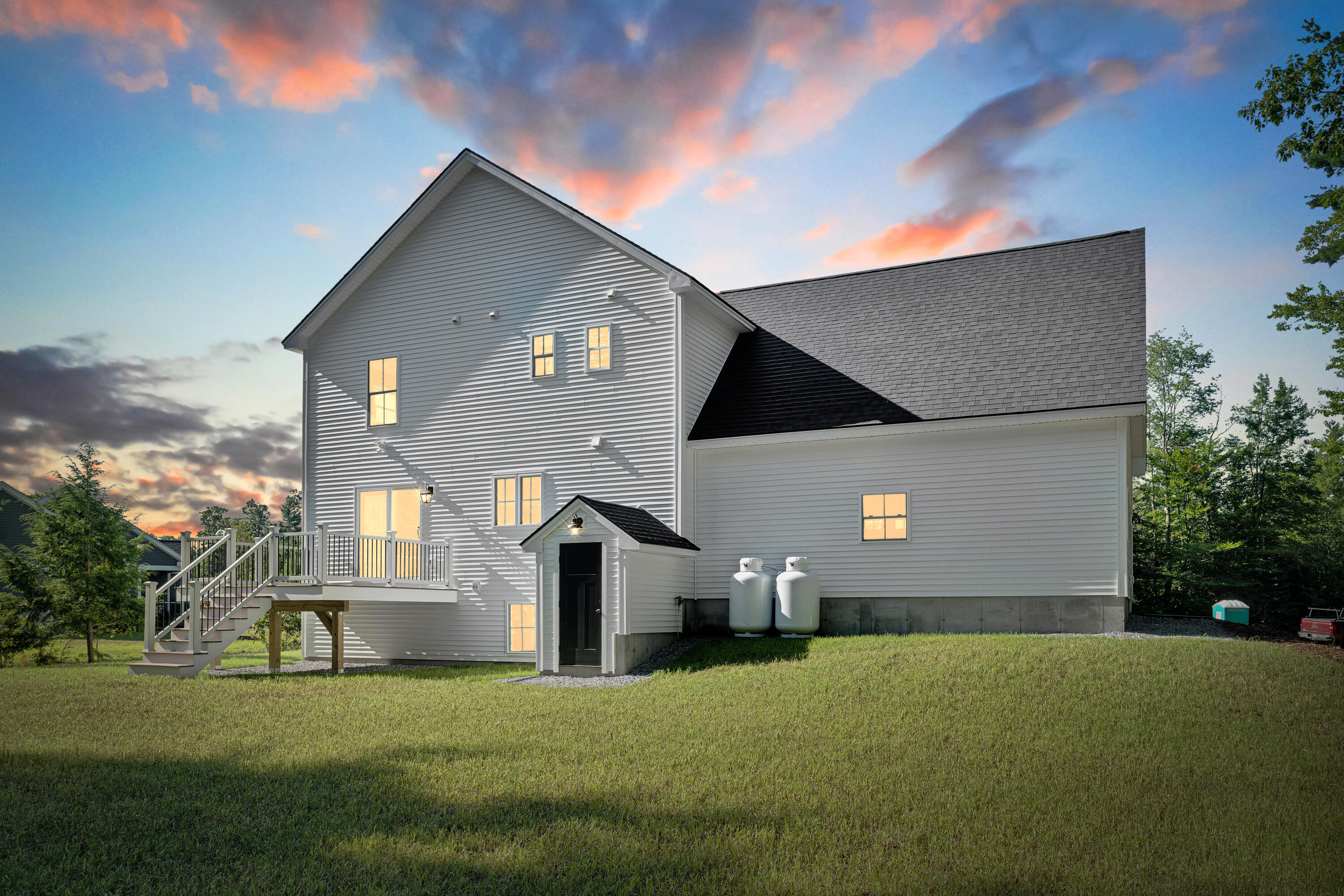 22 Maysens Way