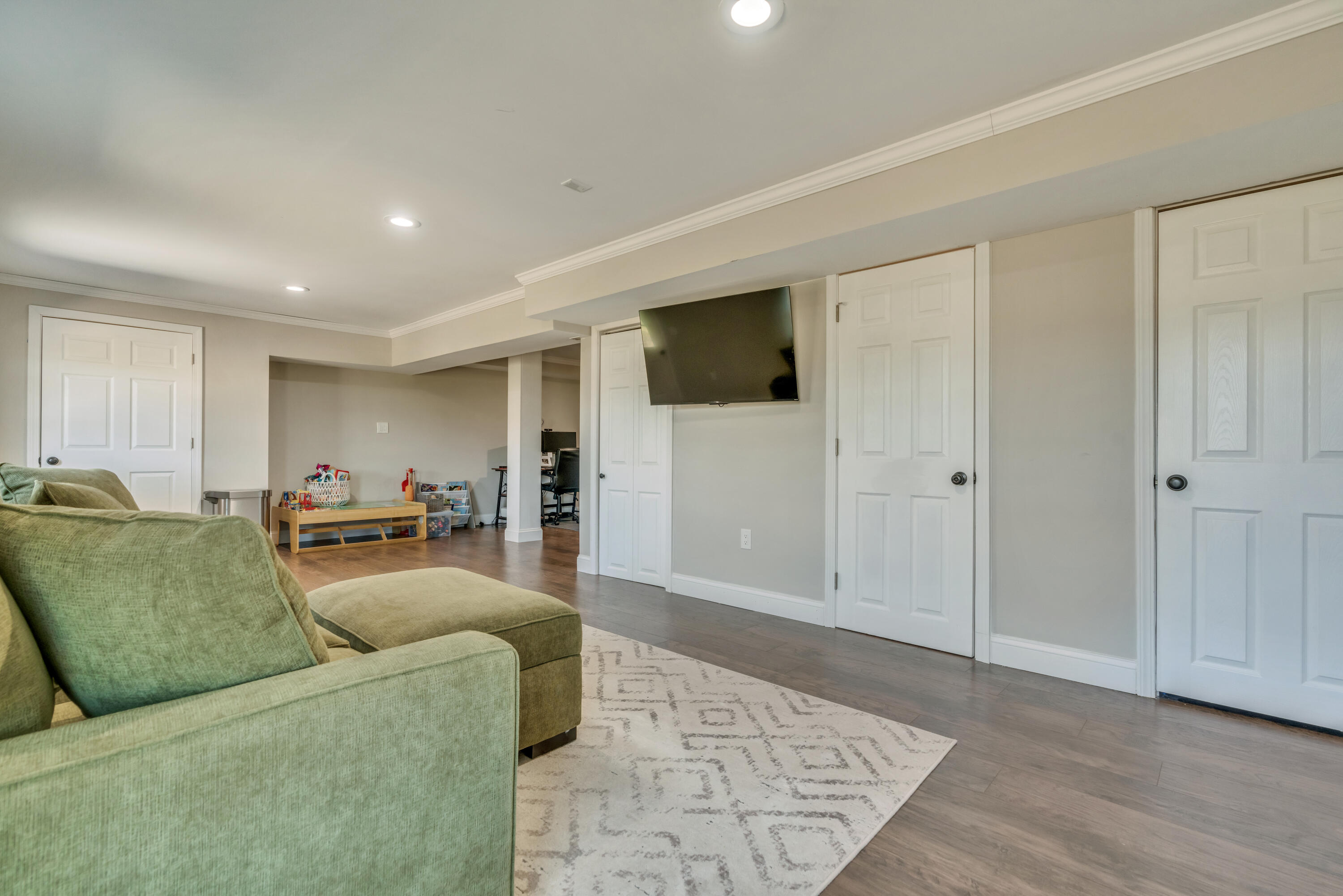 23 Belvedere Drive, 16