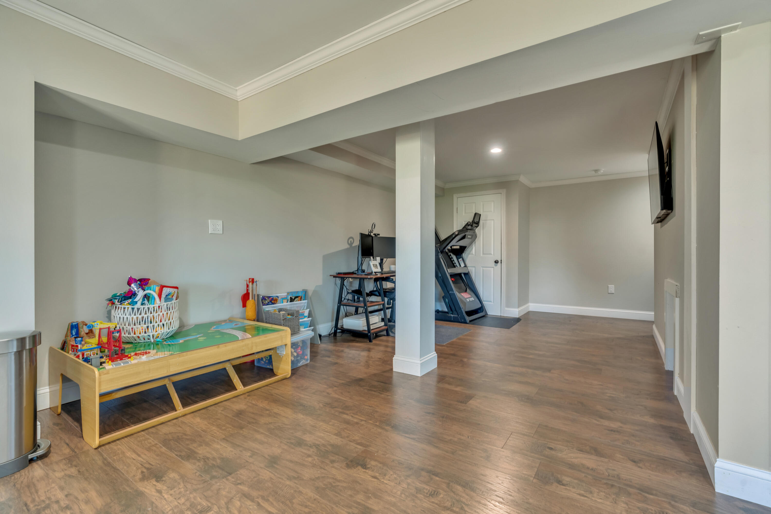 23 Belvedere Drive, 16