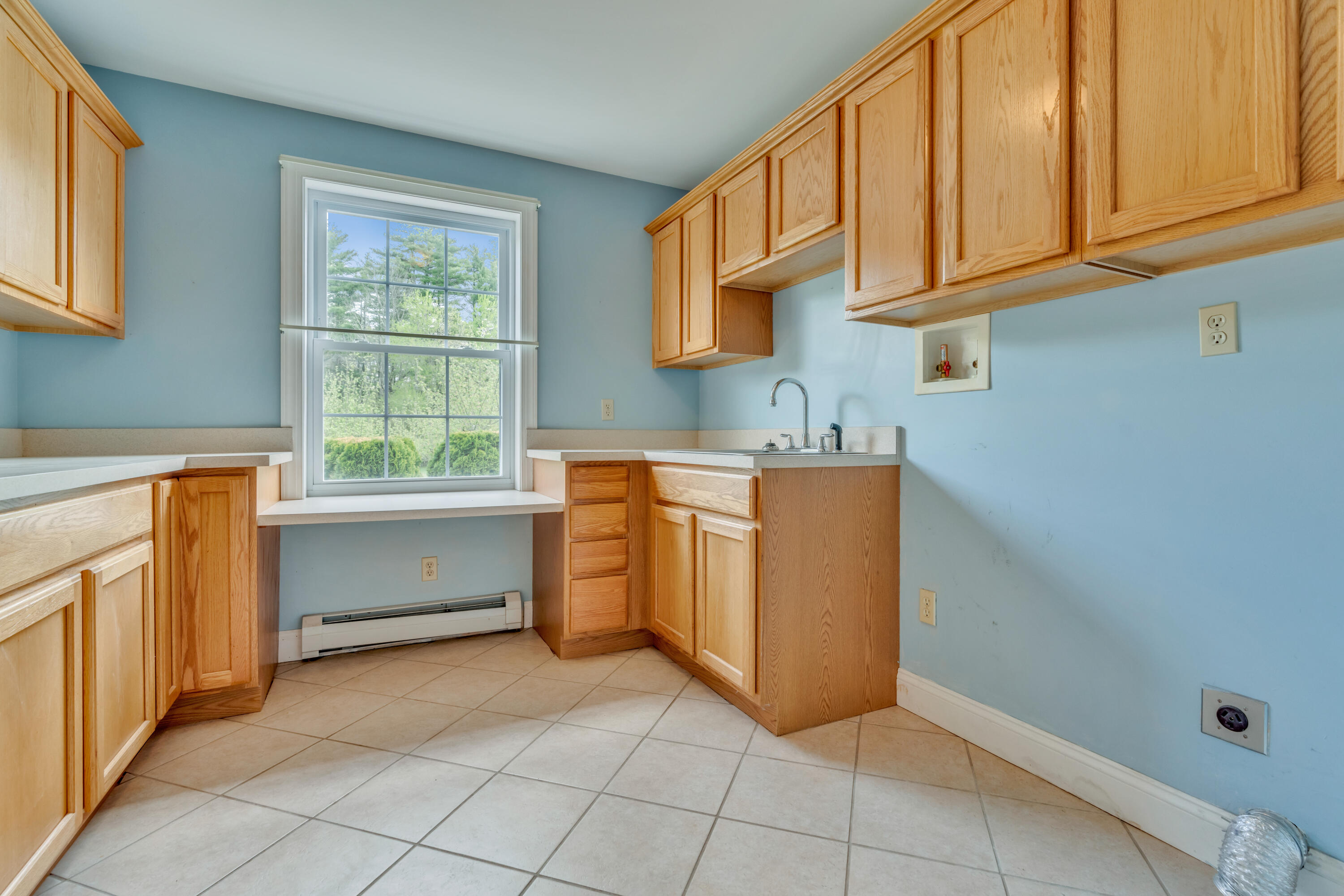 30 Apple Hill View