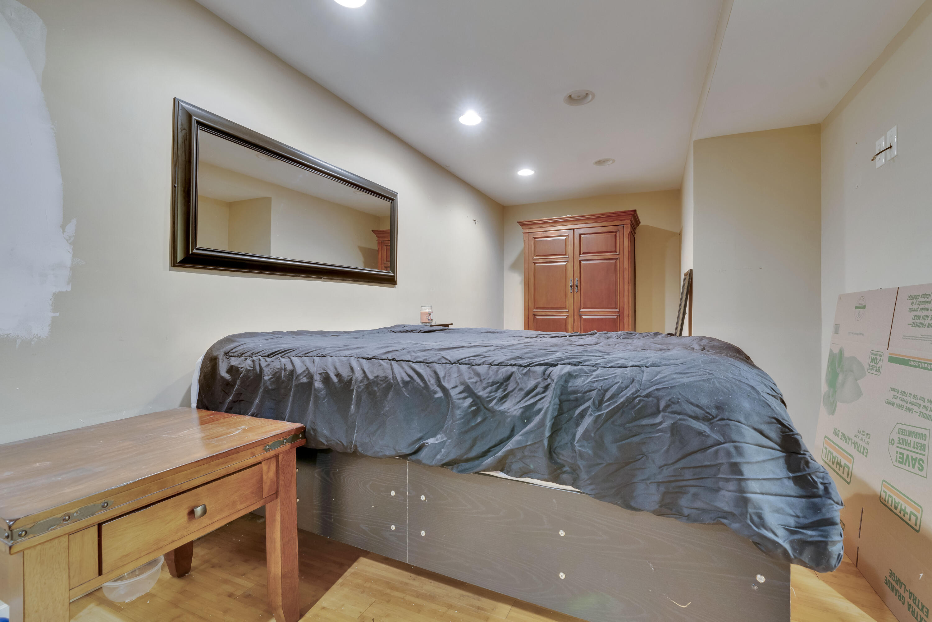 255-259 St John's Street