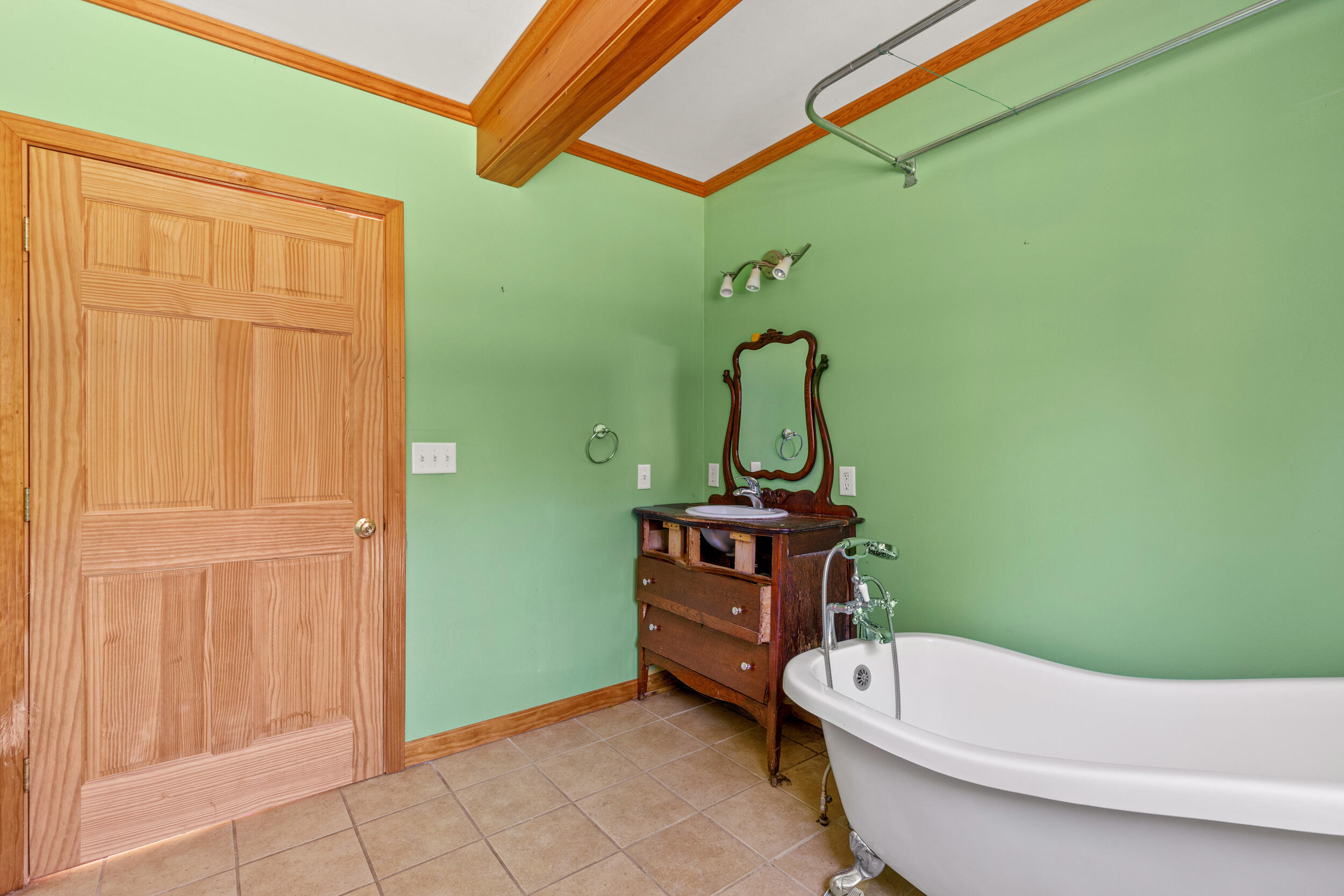 195 Chadbourne Road