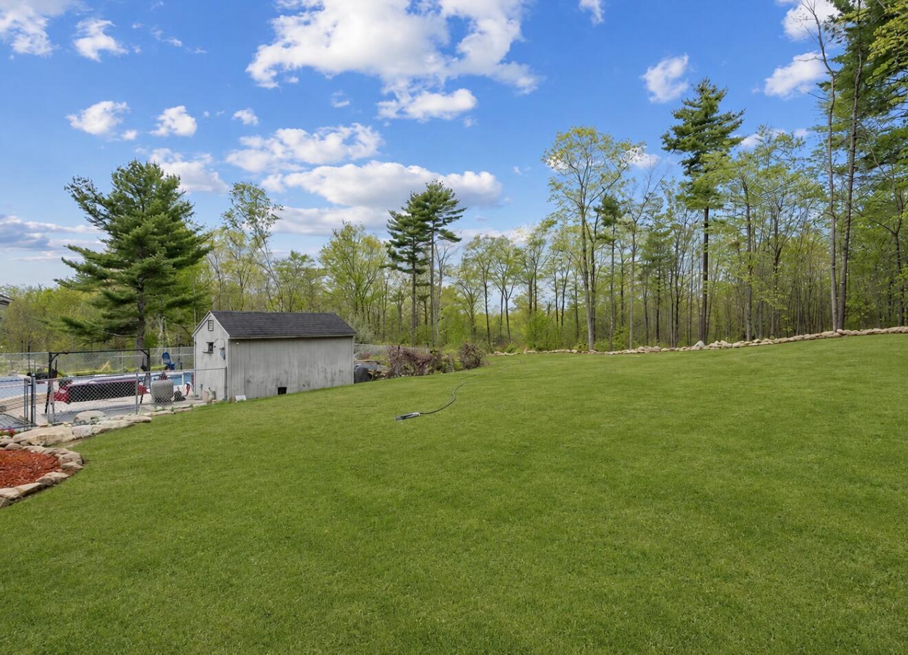 28 Oakledge Hills Road