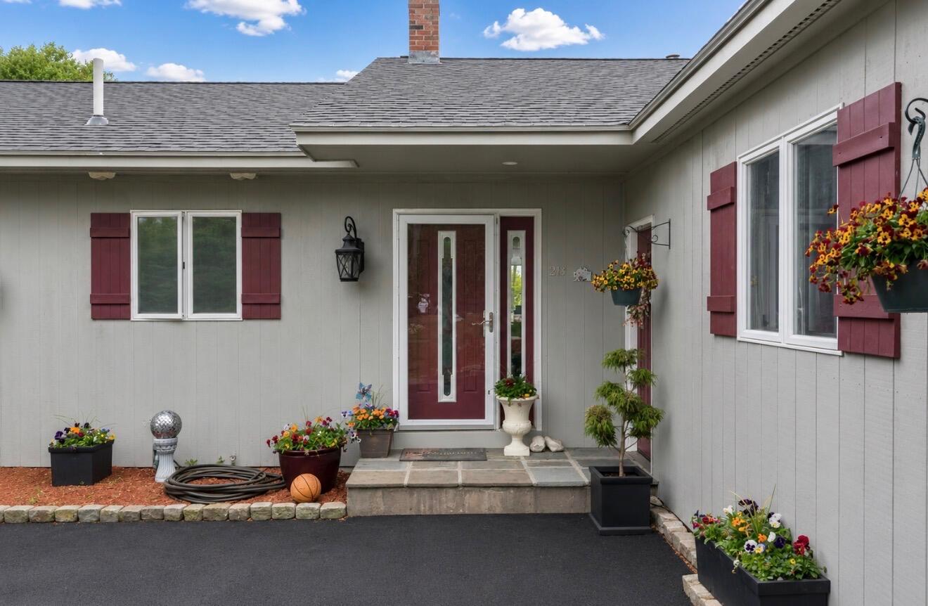 28 Oakledge Hills Road