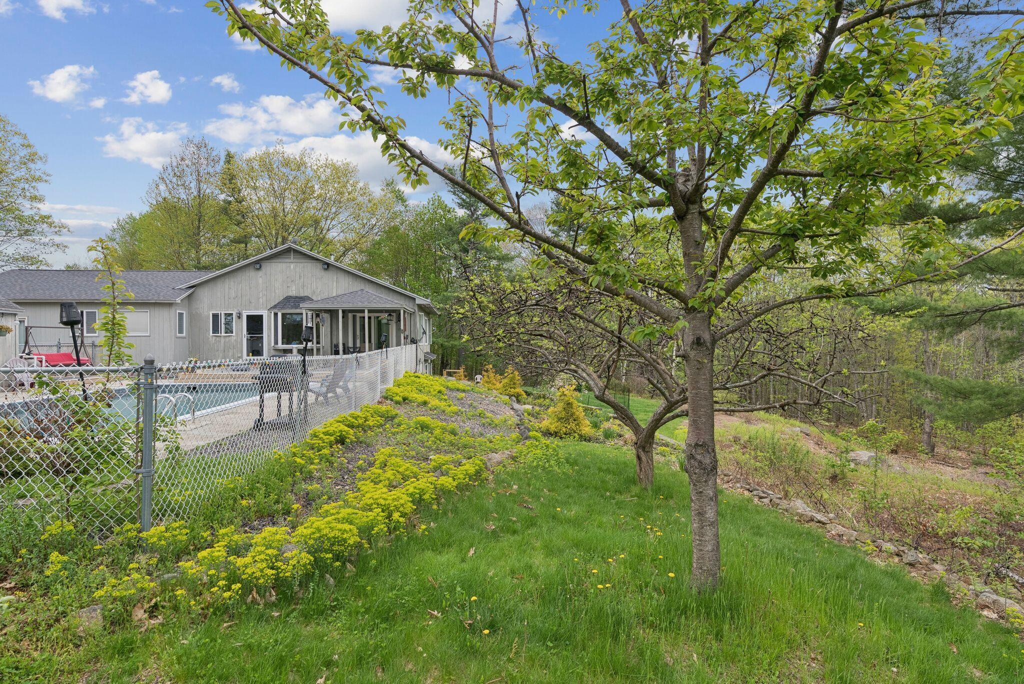 28 Oakledge Hills Road