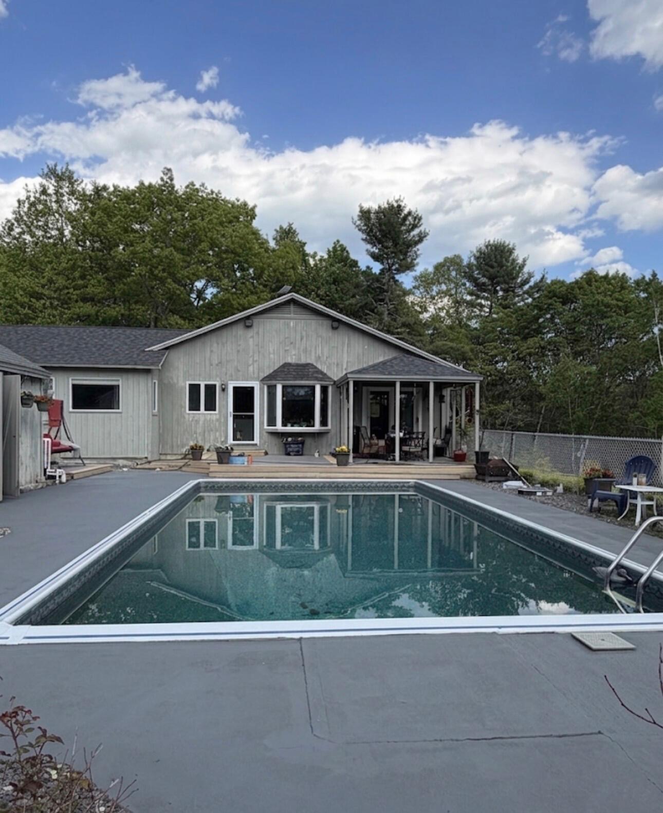 28 Oakledge Hills Road