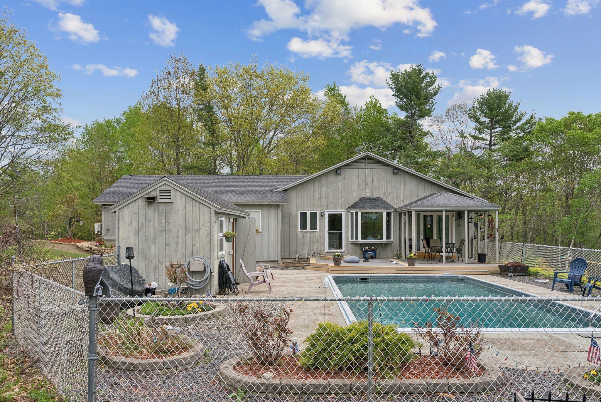 28 Oakledge Hills Road